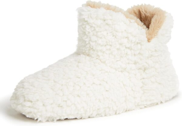 695a43046bf712aab31f72e8dd5345cb626c79b96517ea10694a3.jpg Comfortable Memory Foam Bootie Slippers with Indoor Outdoor Soles